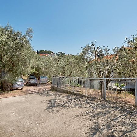 Apartmani Kuca U Maslinama Sveti Stefan Exterior foto