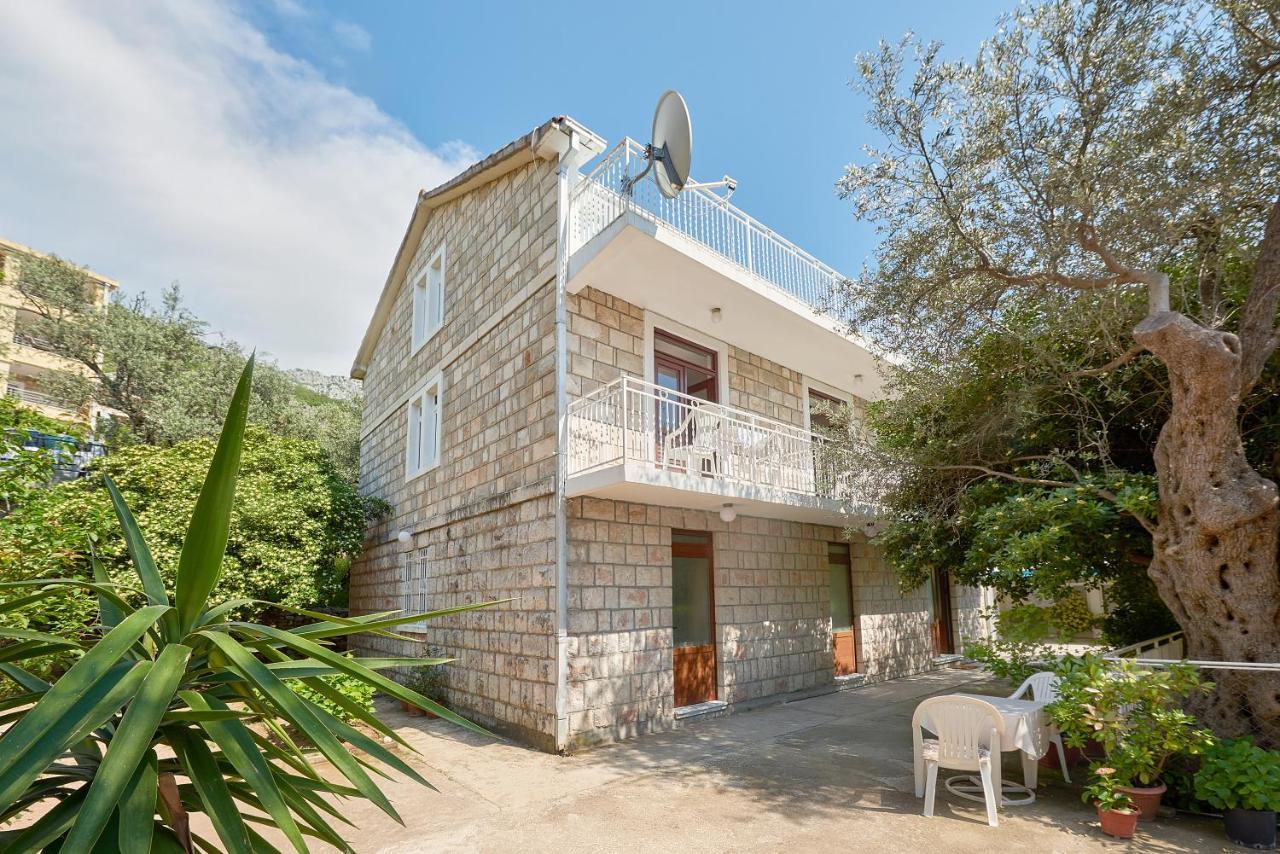 Apartmani Kuca U Maslinama Sveti Stefan Exterior foto
