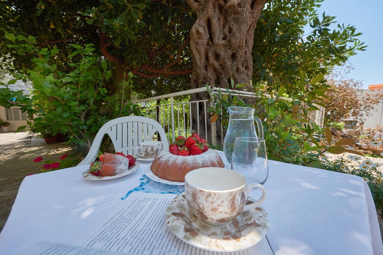 Apartmani Kuca U Maslinama Sveti Stefan Exterior foto