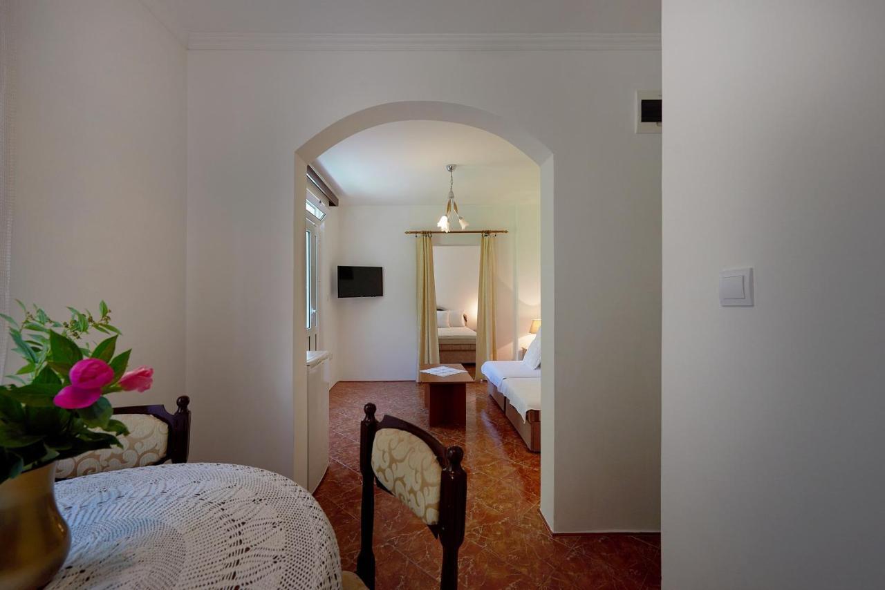Apartmani Kuca U Maslinama Sveti Stefan Exterior foto